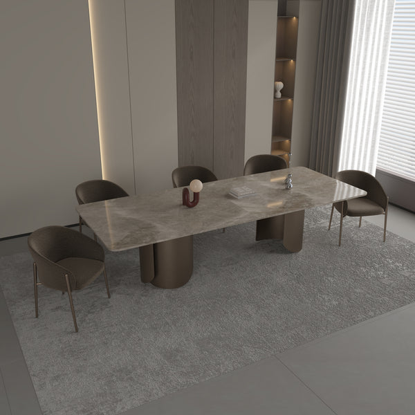Huga Dining Table